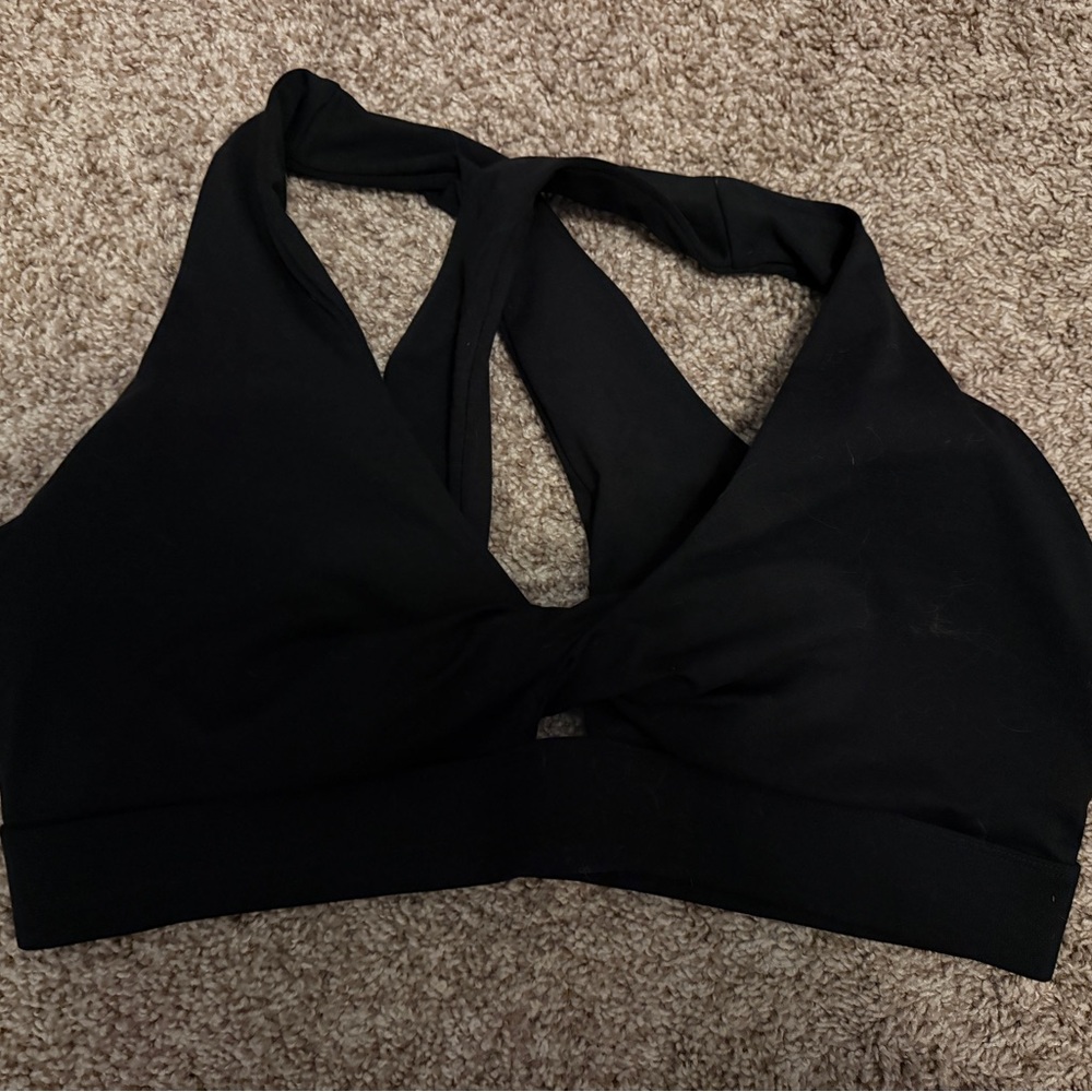 Fabletics Oasis Twist Medium Impact Sports Bra Black Halter Sports Bra